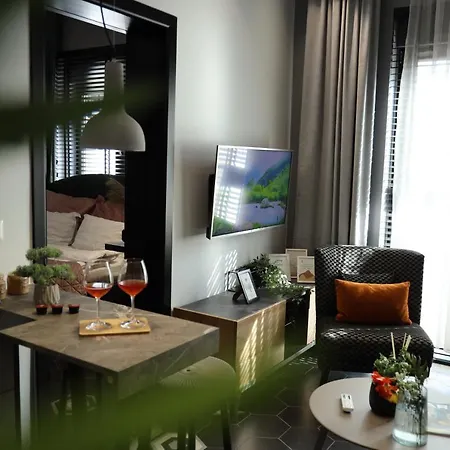 Urban Deluxe Апартаменты Тирана