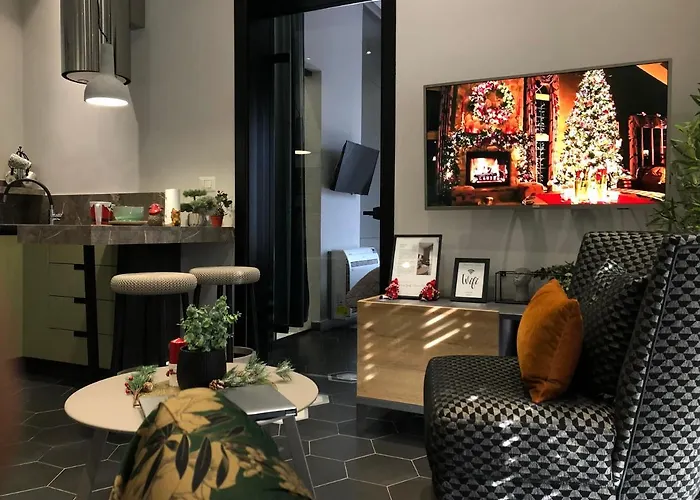 Urban Deluxe Apartament *