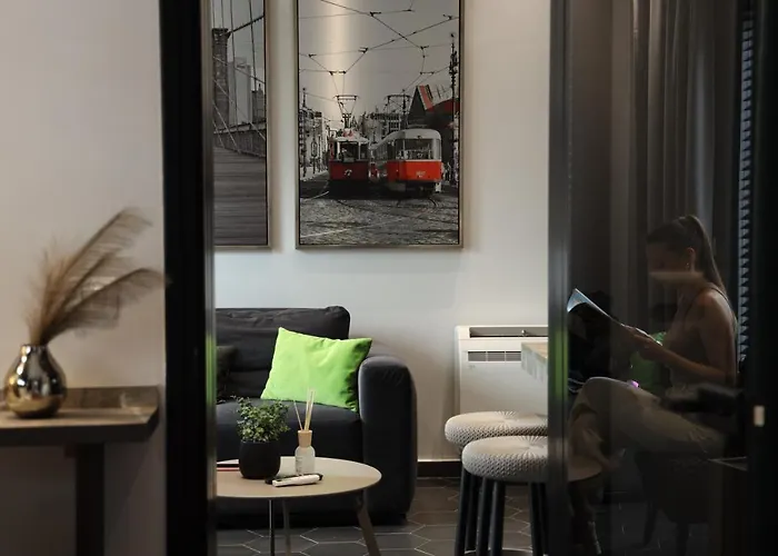 Urban Deluxe * Tirana